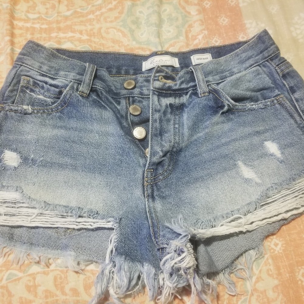 KANCAN SHORTS